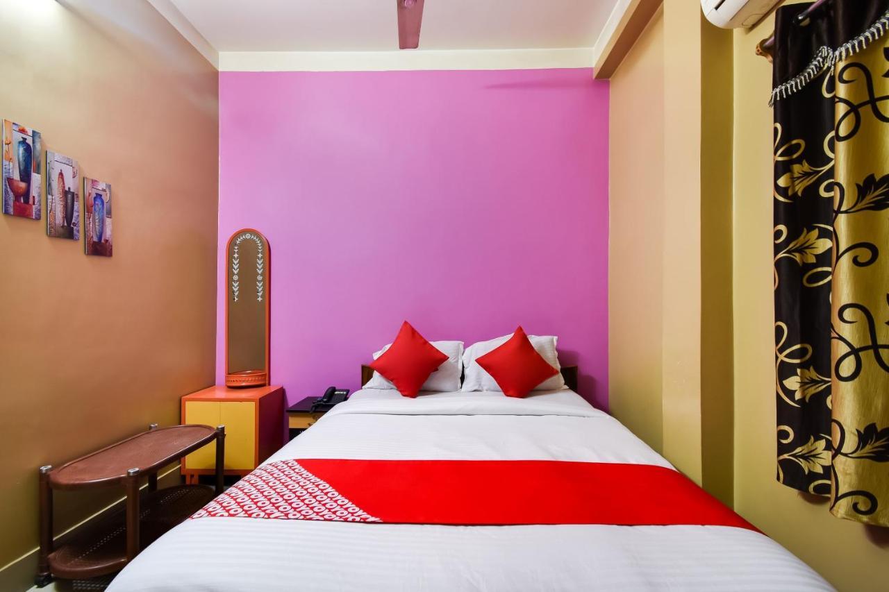 Oyo 44160 Hotel Sahana Jangipur Eksteriør bilde